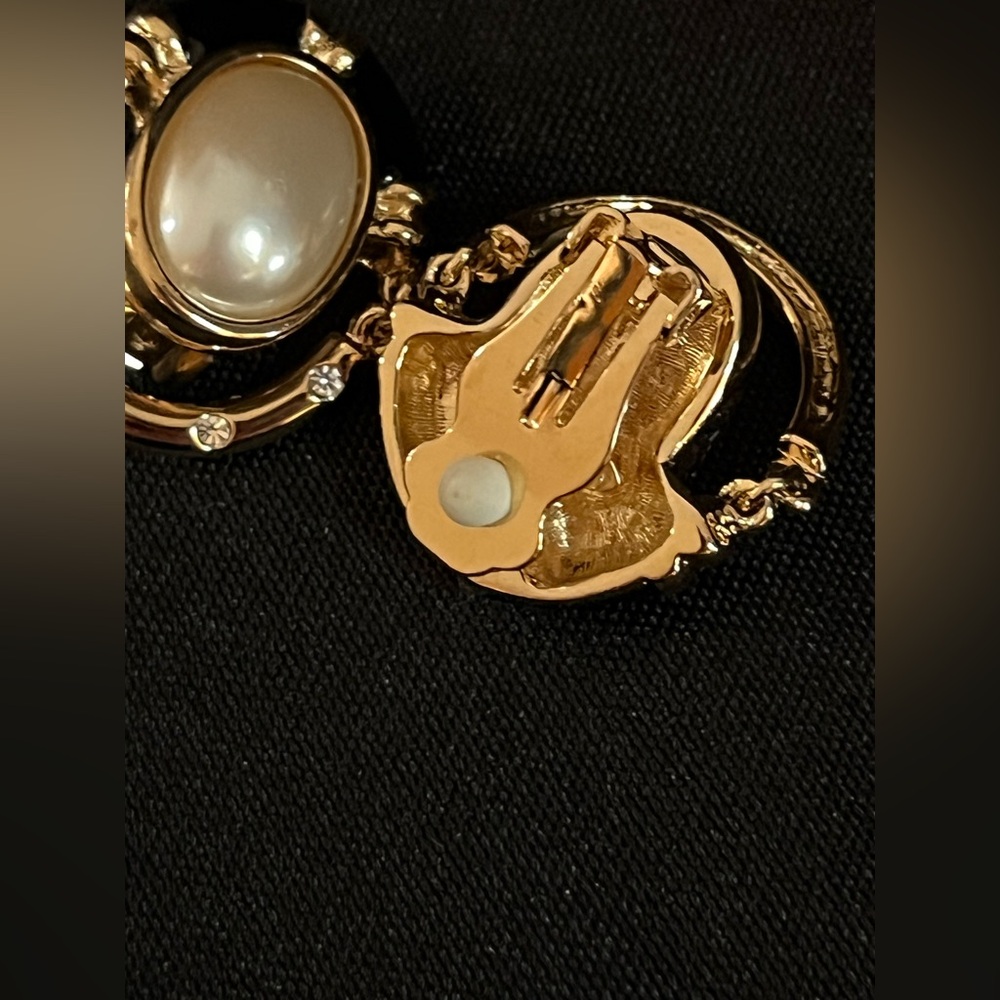 VTG André Courrèges Paris 80s Gold Black Pearl Door Knocker Clip On Earrings - Picture 16 of 17